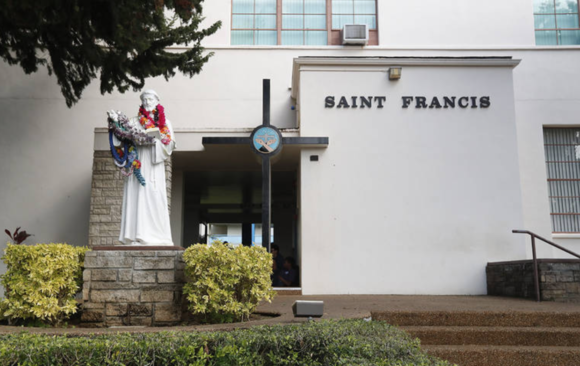 Honolulu Mayor Kirk Caldwell proclaims May as St. Francis School Month